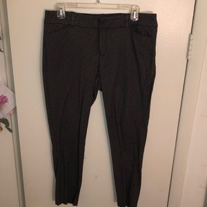 *Sold* Black and white print pixie pants